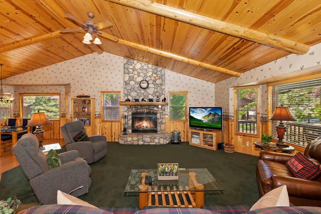 Teakwood - 3-Br Spa, Fire Pit, Quiet, Ac, Centrally Located Villa Big Bear Lake Exterior photo